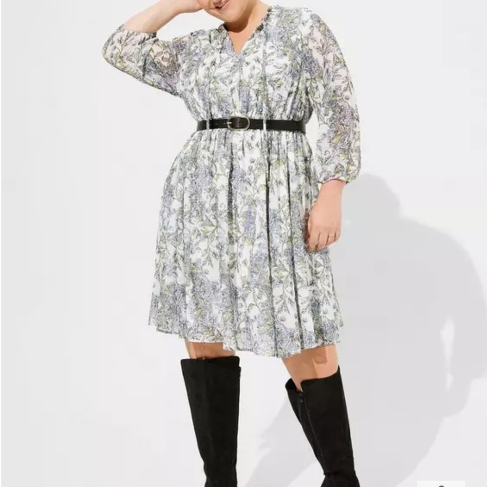 Torrid Gray and White V-Neck Bishop Sleeve Sundress. Plus Size